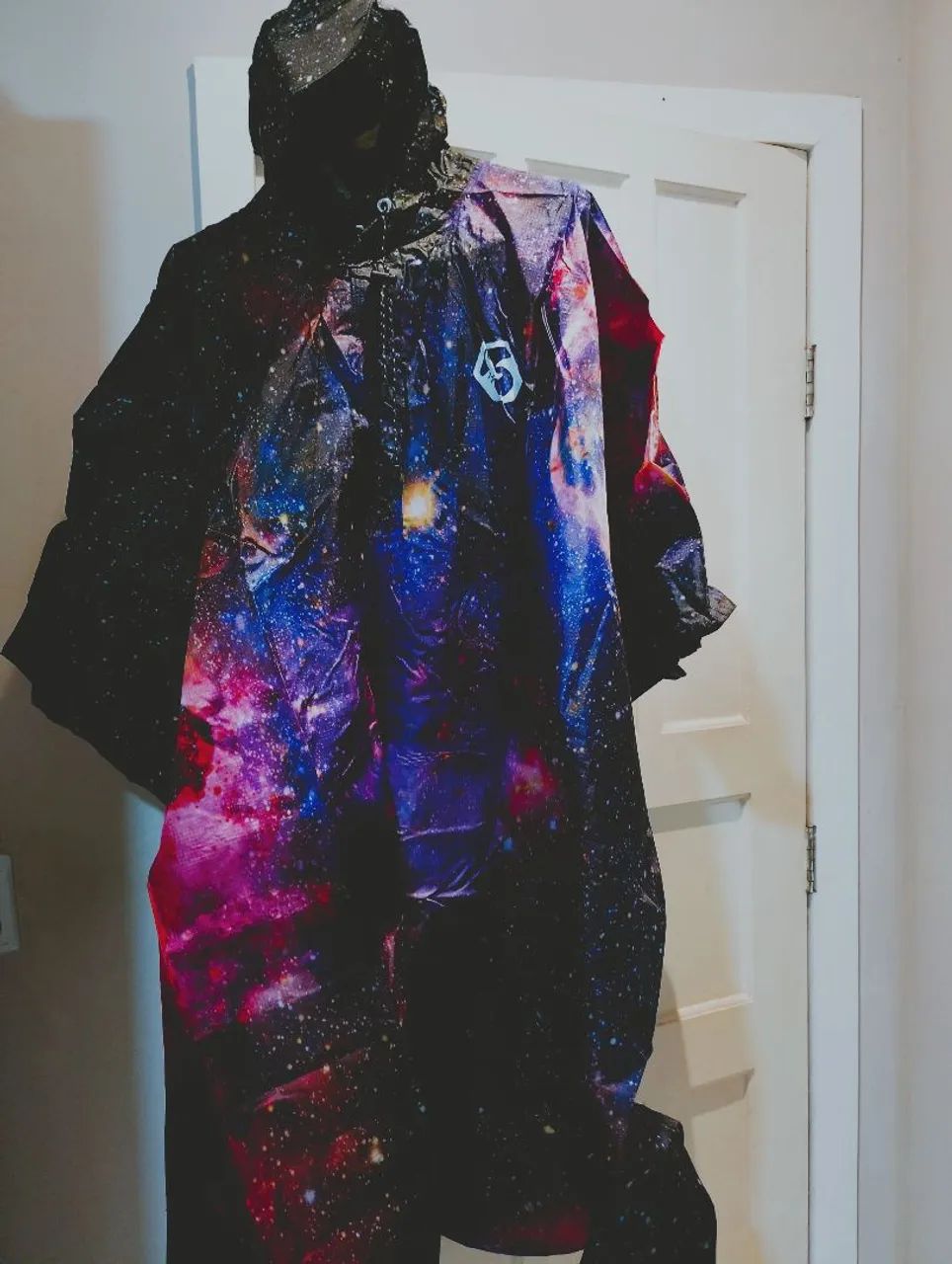 Capa de Chuva Marca Foxelli (USA) Estilo Espacial