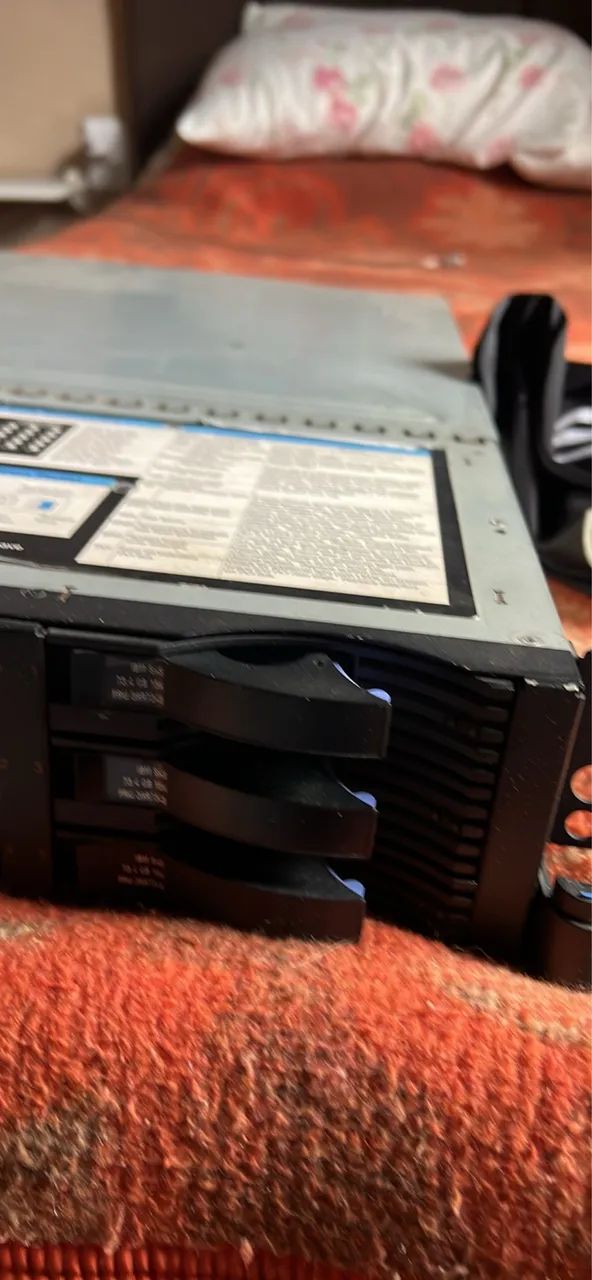 Vendo ou troco servidor IBM SYSTEM  X3650 M1