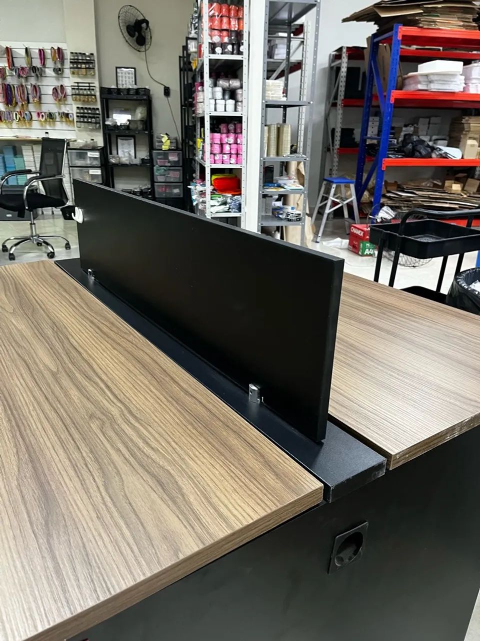 Mesa de trabalho 1,20 x 1,33  - Foto 3