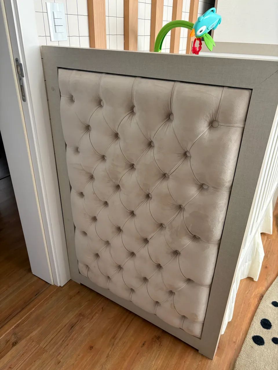 Berço 100 MDF com capitonê nas laterais  - Foto 5