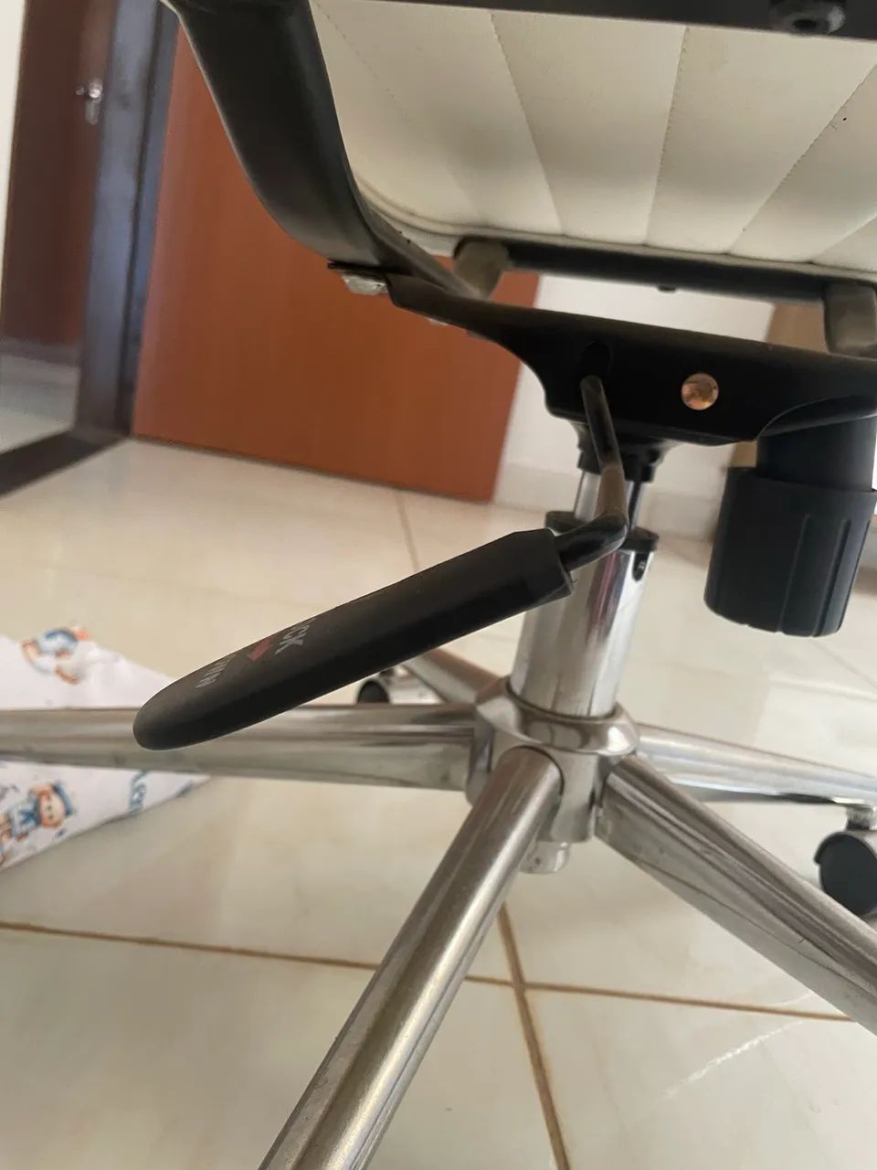 Cadeira de escritório - Foto 3