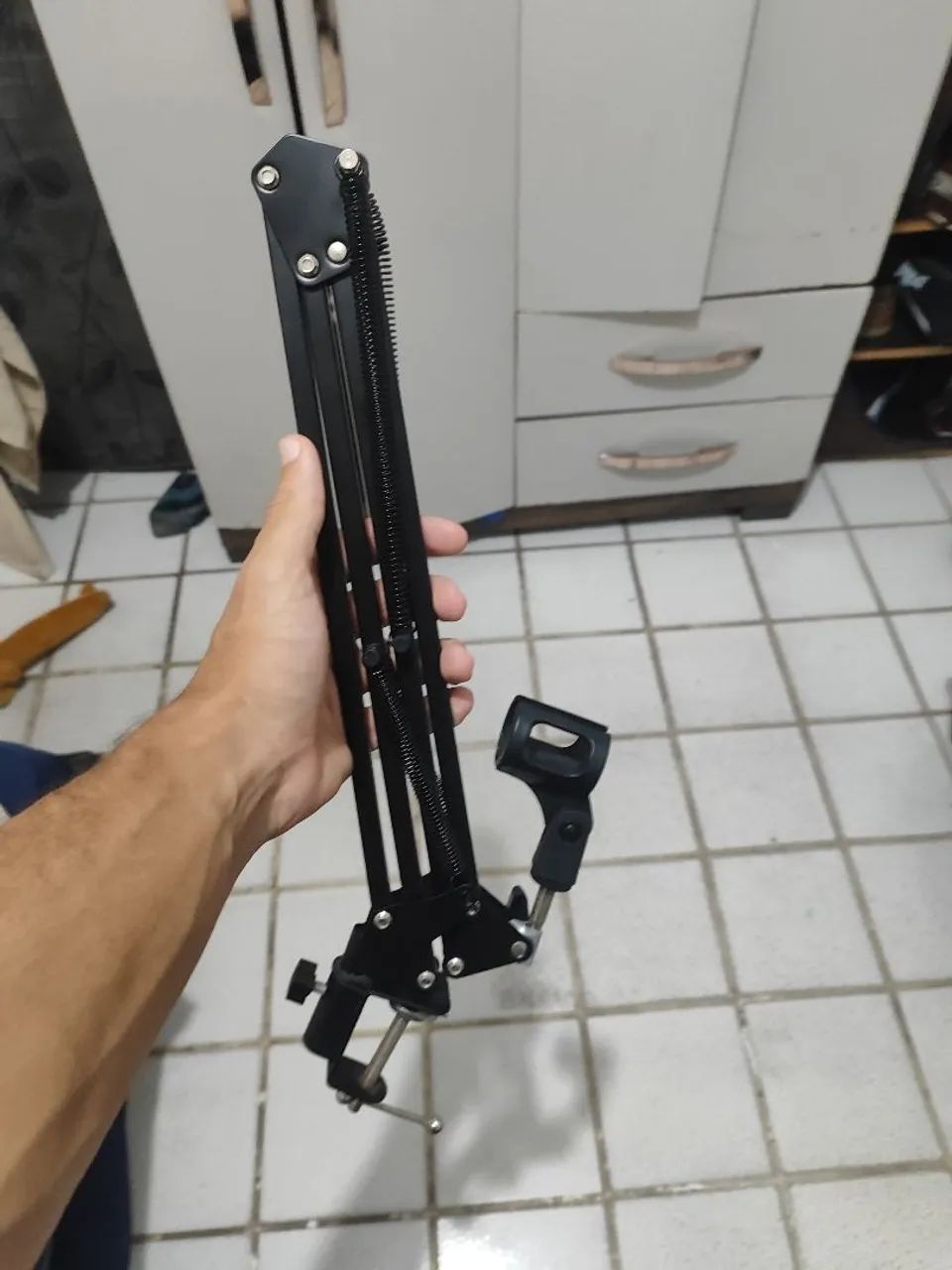 Suporte articulado para microfone de mesa da Multideis , modelo MI-4122 - Foto 2