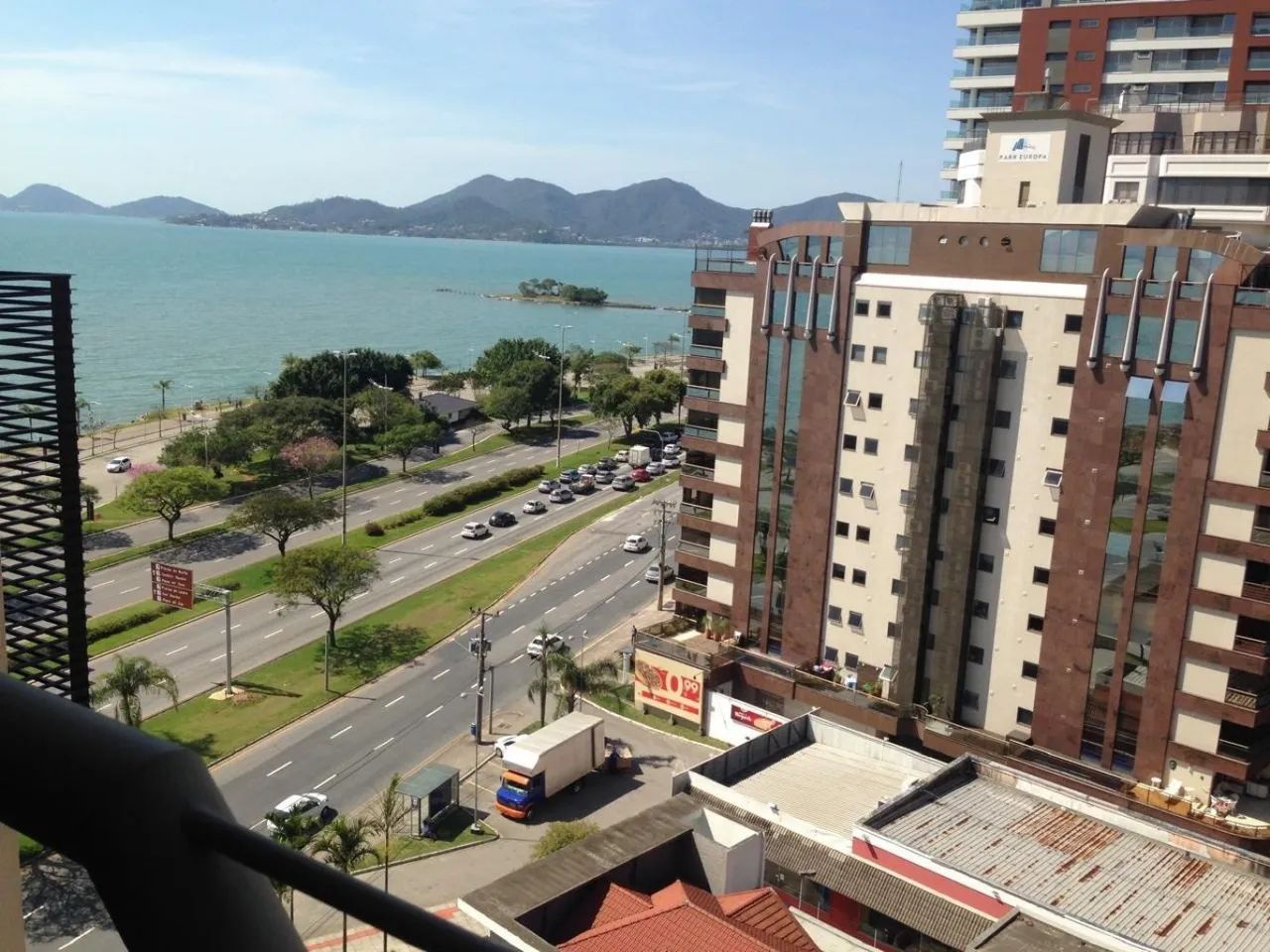 Apartamento com 4 Quartos e 5 banheiros à Venda, 166 m² - Foto 2