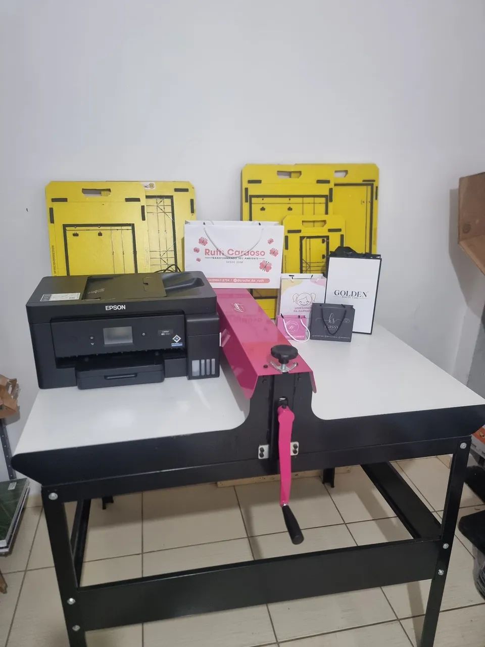 Kit sacolas personalizadas papel offset