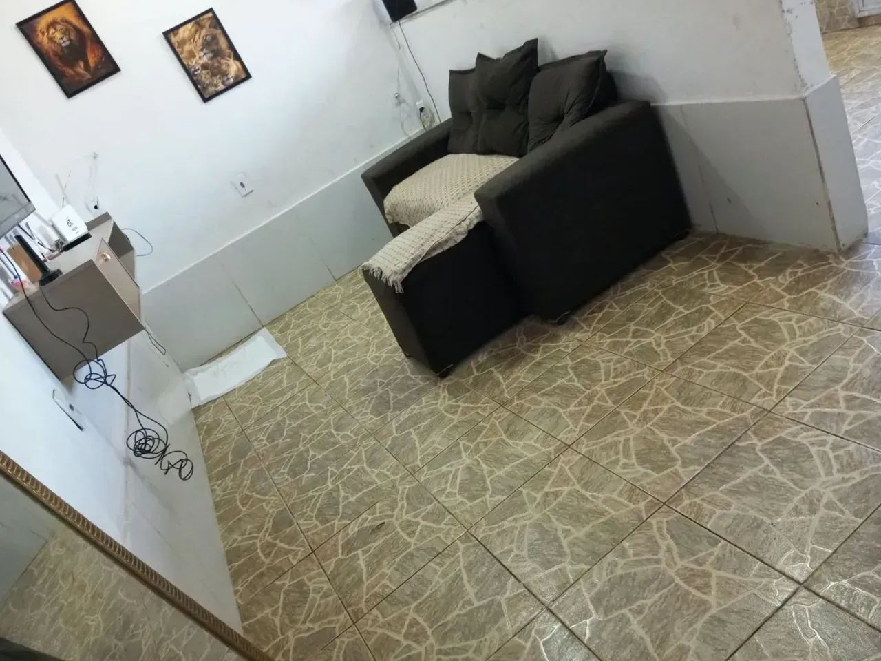 CASA COM 2 QUARTOS EM VILA MAIA - ACEITO ENTRADA - Foto 3