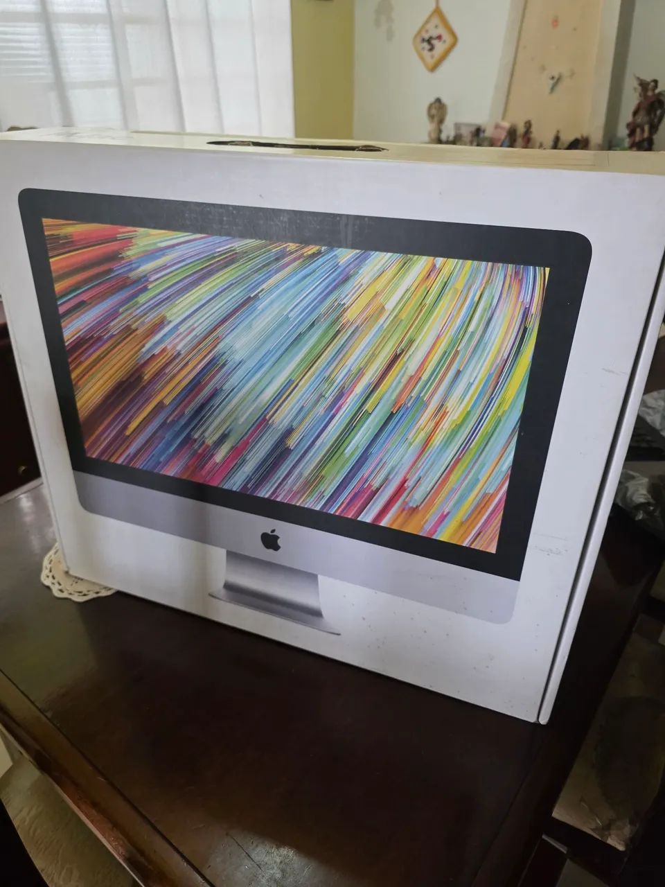 Imac 21.5 ano 2017 i5 8gb ssd de 240 - Computadores e Desktops