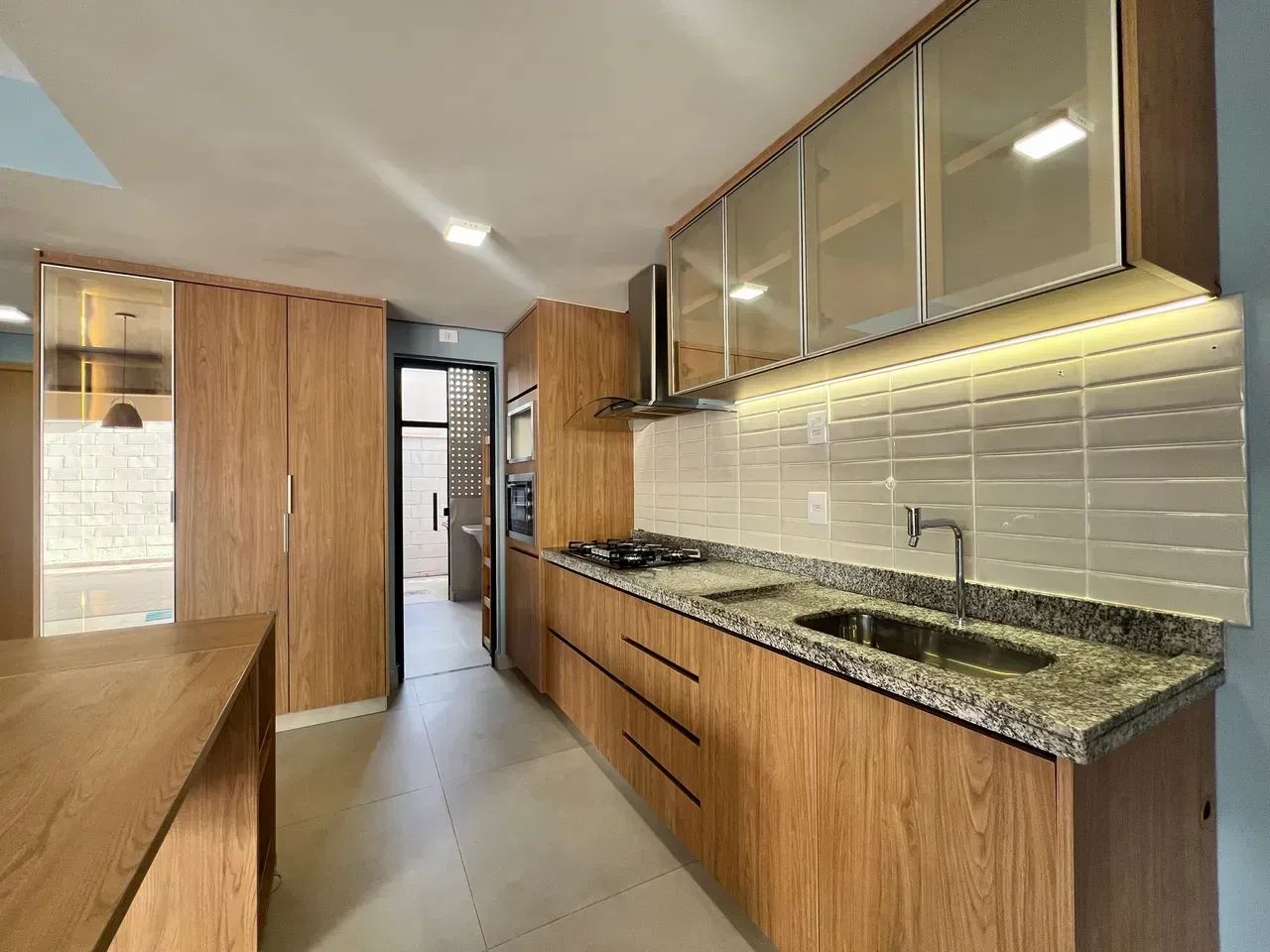 Sobrado 4 quartos, Condomínio Jardins  Marselha. - Foto 4