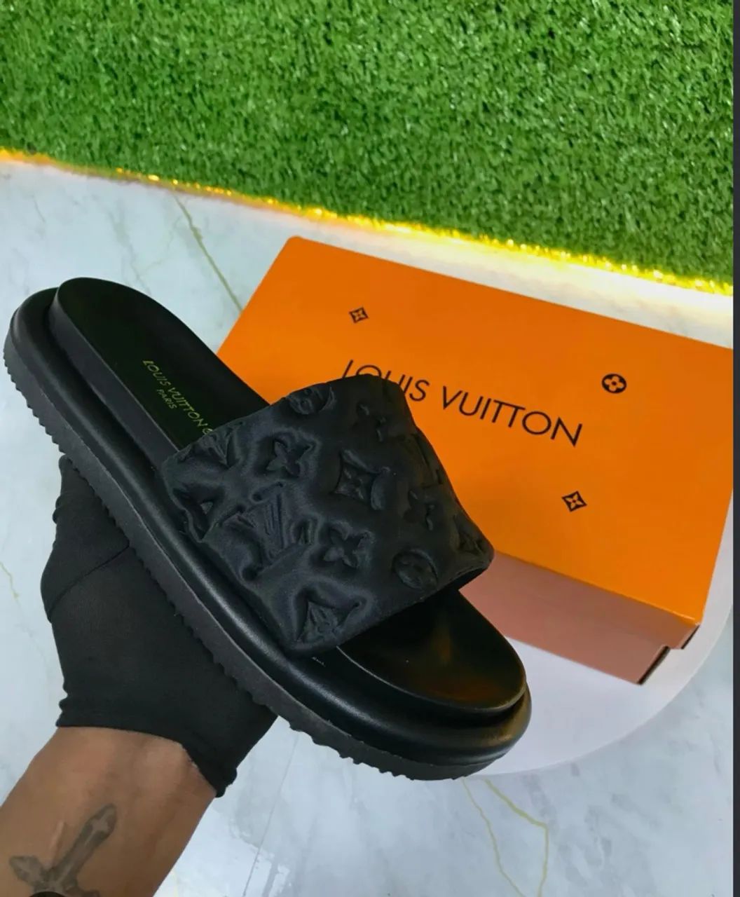 Chinelo LV - Foto 2