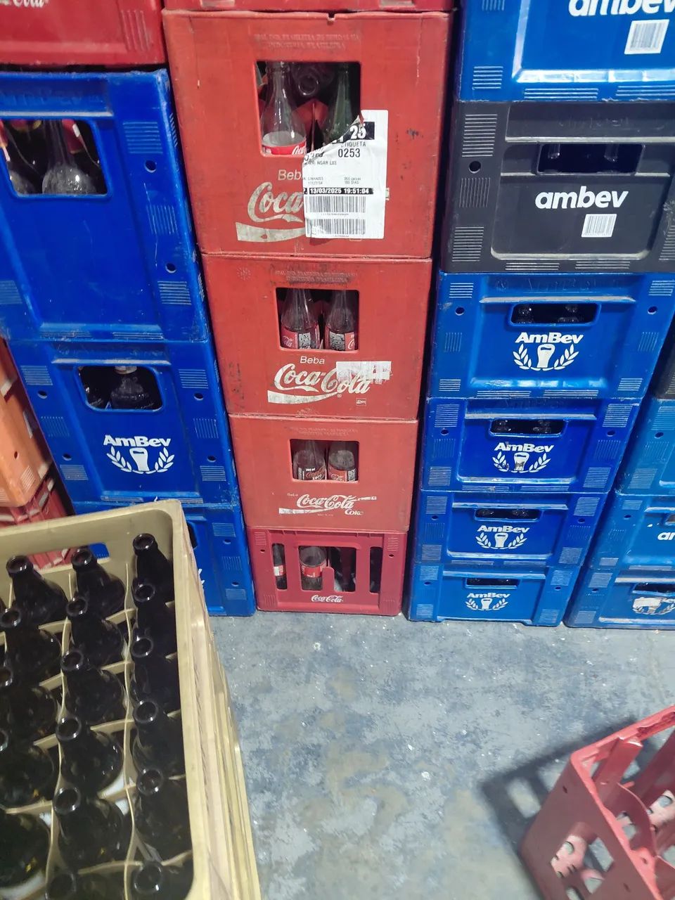 Caixa de Coca ret 2 litros sem vasilhame 