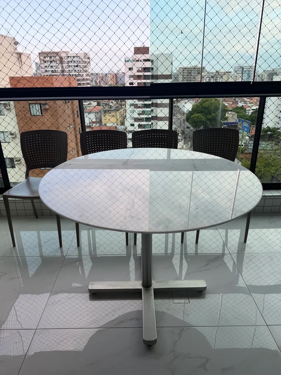 Mesa e cadeiras - Foto 4