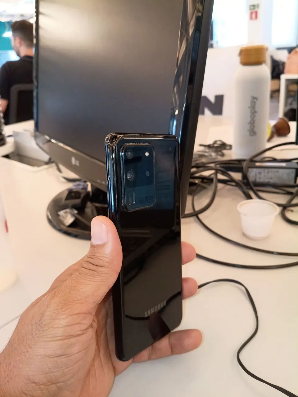 S20 Ultra LTE - Foto 2