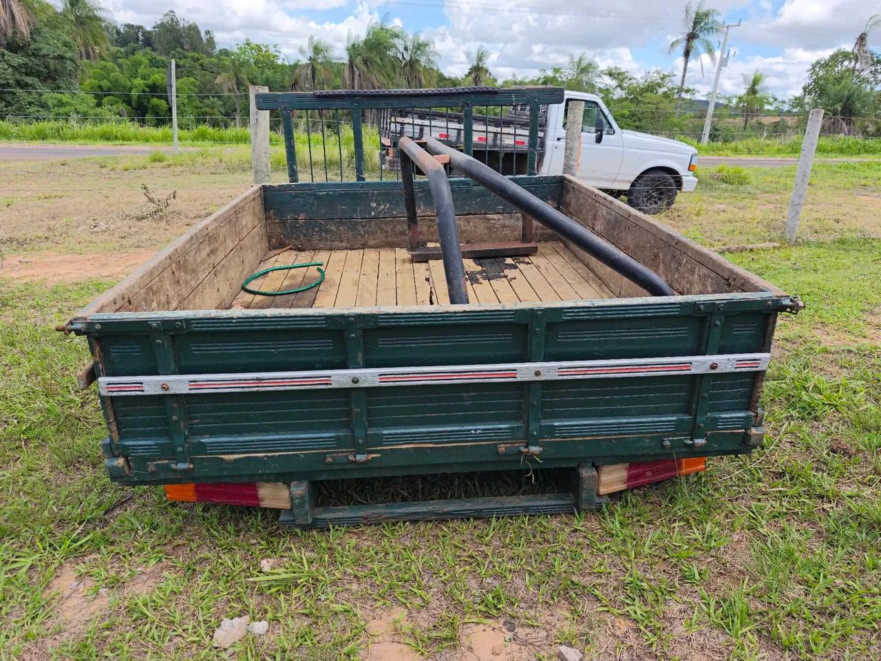 Carroceria de madeira para F-250  - Foto 4
