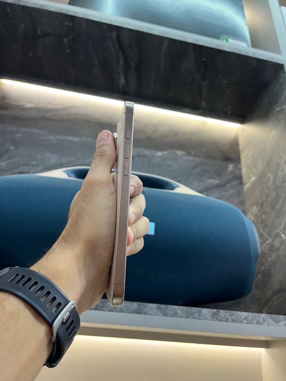 iPhone 16 Pro Max 256GB Original com Garantia - Foto 3