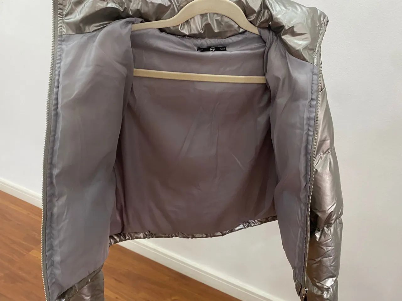 Jaqueta Puffer TNG GG Estilo Cropped  - Foto 2