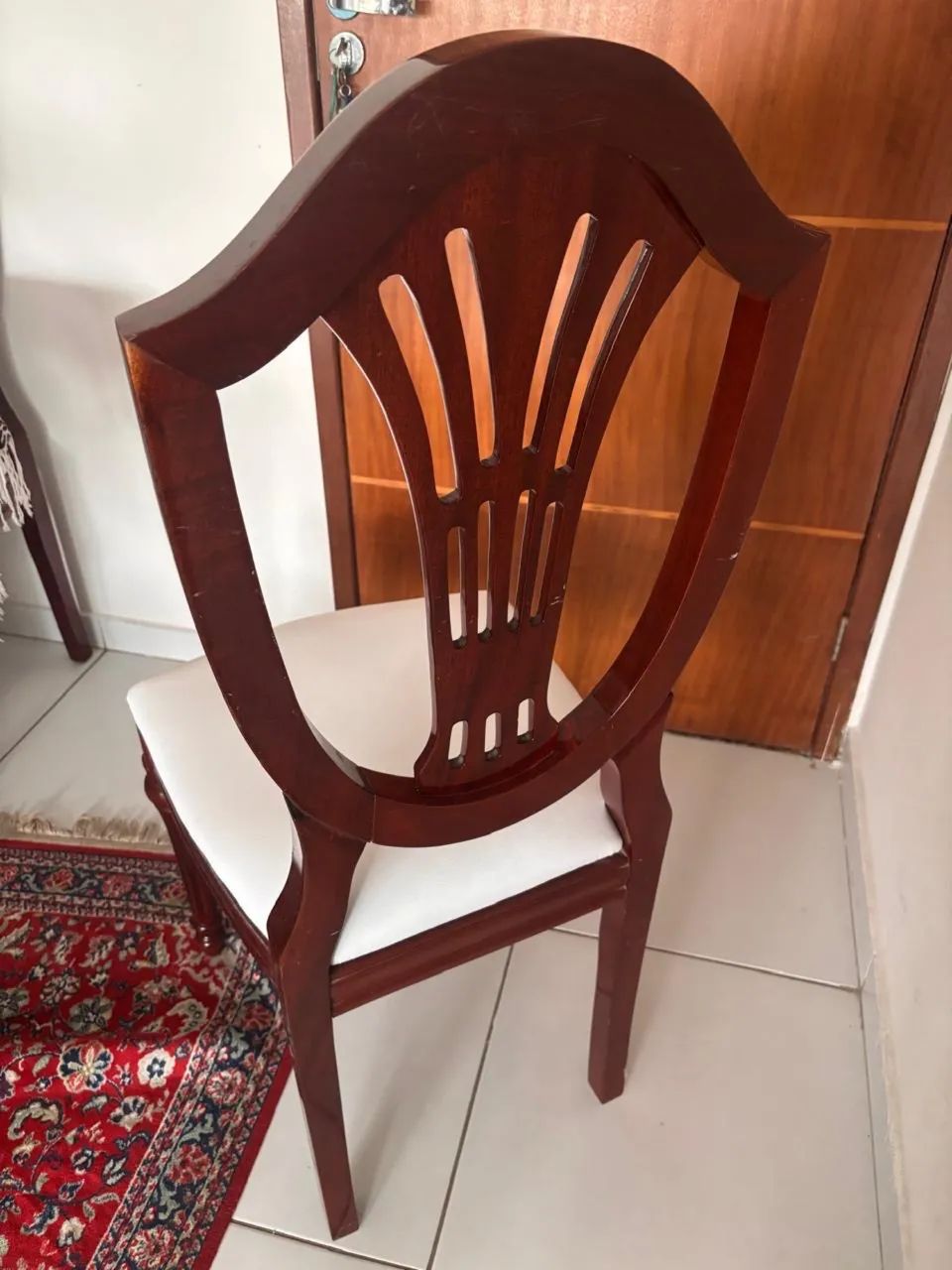 Mesa com cadeiras - Foto 3