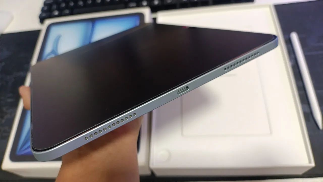 IPAD AIR DE 11" (256BG M2) MANCHA NA TELA - Foto 3
