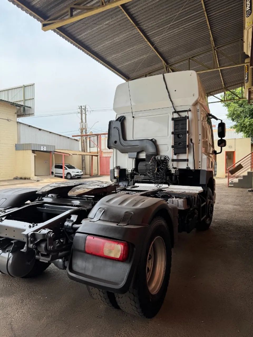 Caminhão DAF/CF 85 FT 410A 4x2 - Foto 3
