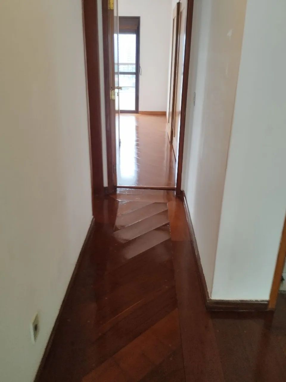 Restauração de Pisos Laminados, Carpete de Madeiras.  - Foto 2