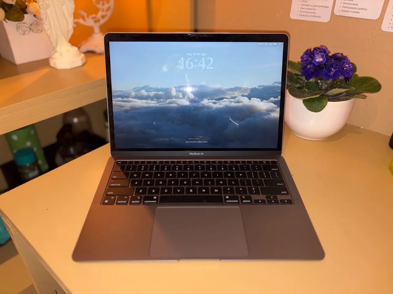 MacBook Air M1 Apple