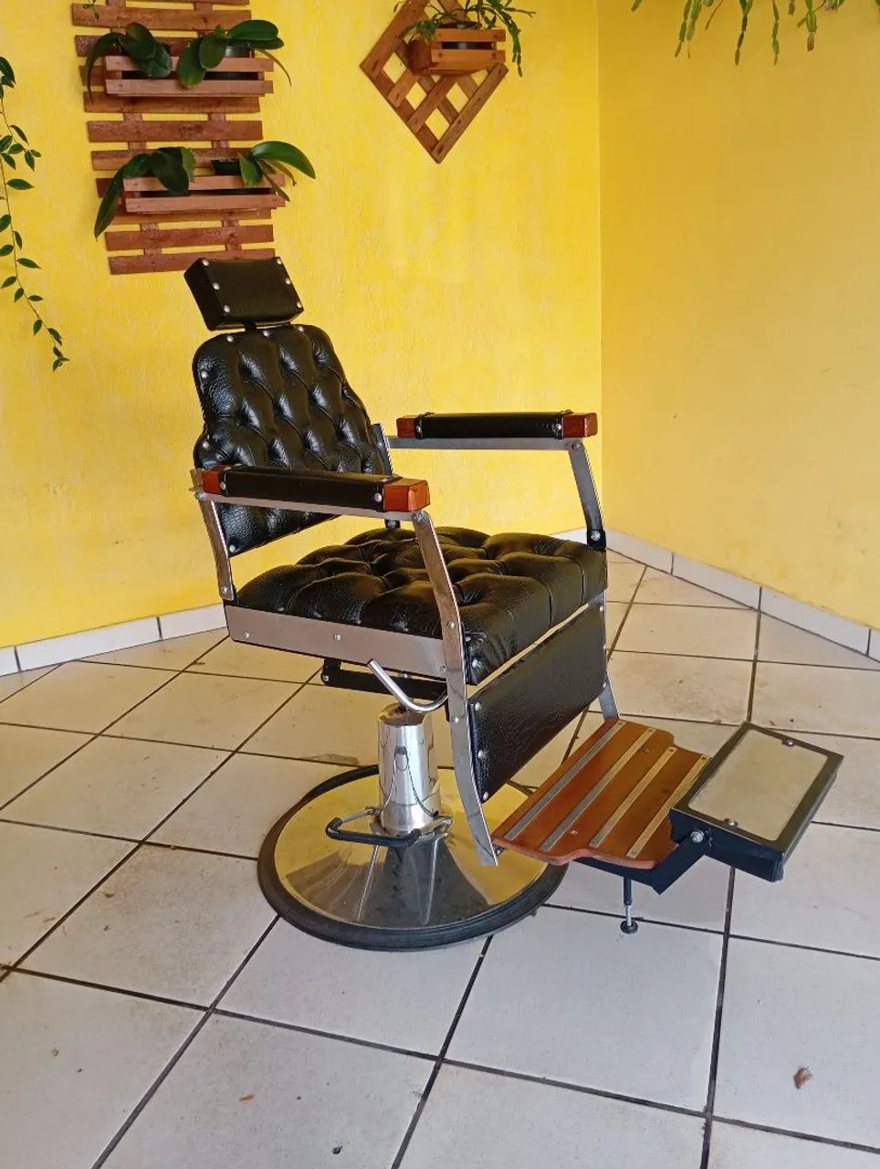 Cadeira de barbeiro  - Foto 2