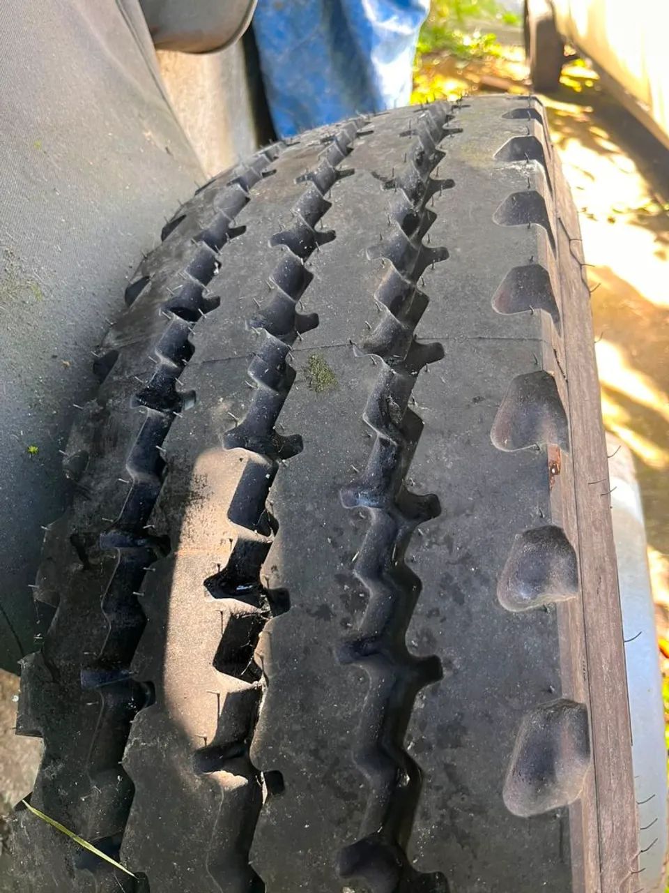 Pneus e peças  - Foto 3