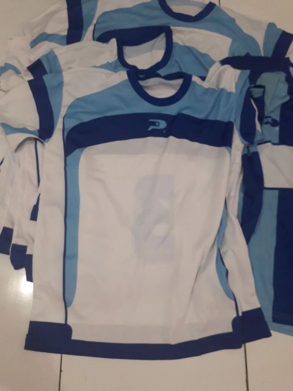 JOGO DE CAMISAS PLACAR  NOVO  11 camisas - Foto 3