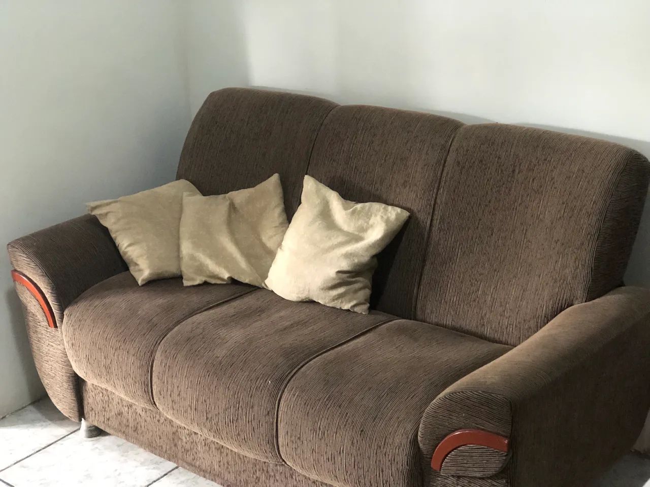 Sofá 3 lugares  - Foto 4