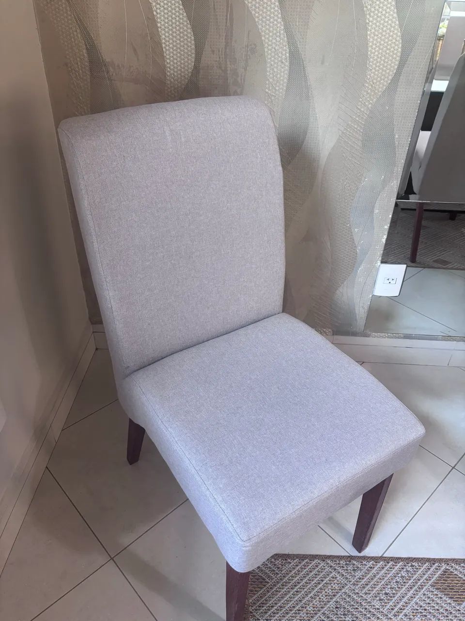 Conjunto de 6 cadeiras de ótima qualidade