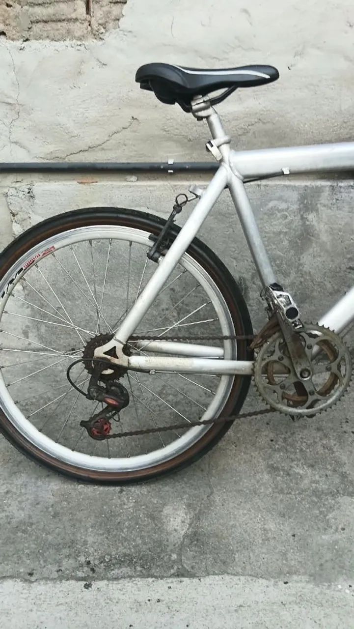 Bicicleta aro 26 quadro de alumínio  - Foto 3