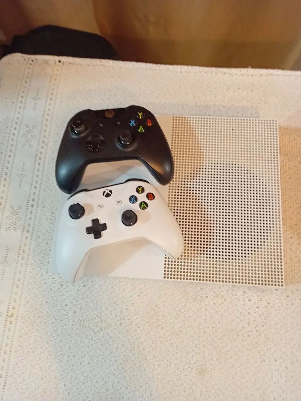 Xbox ONE S 1TB - Foto 2