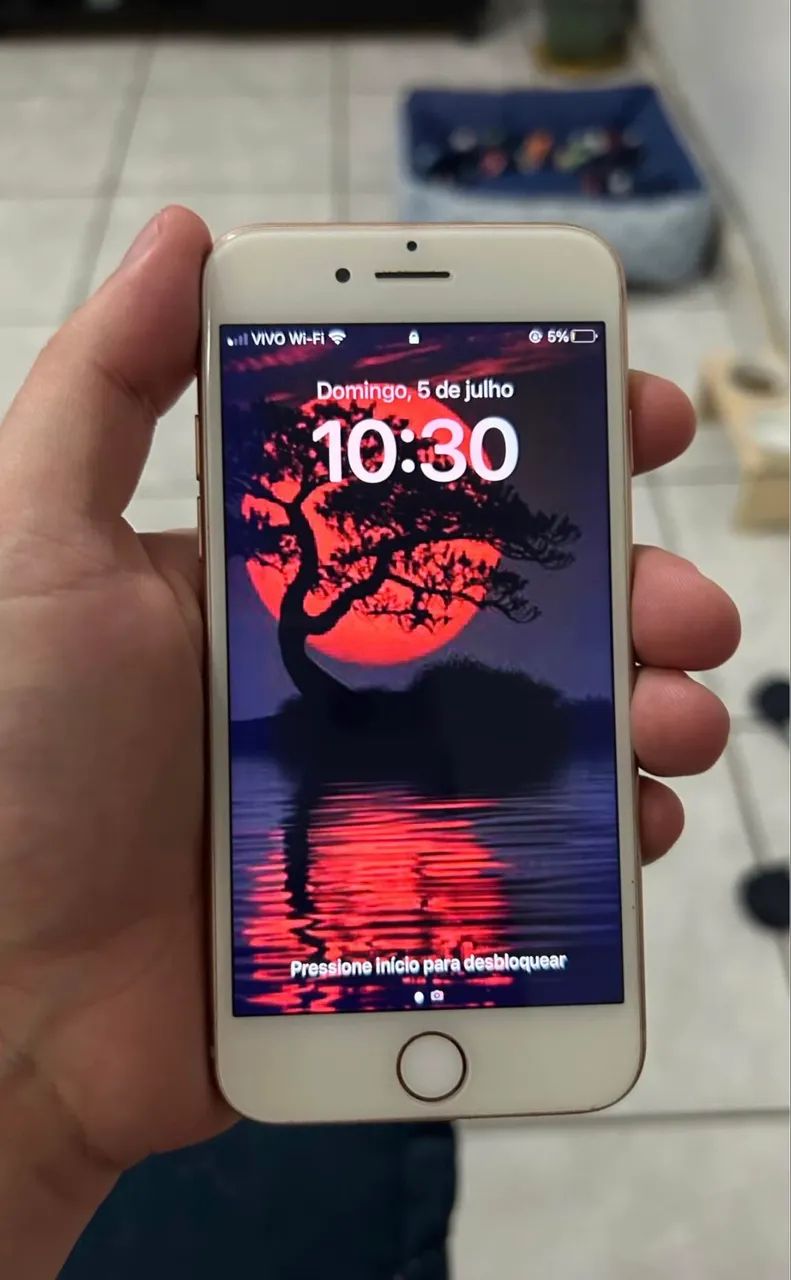 Iphone 8 64g leia a descrição - Foto 2