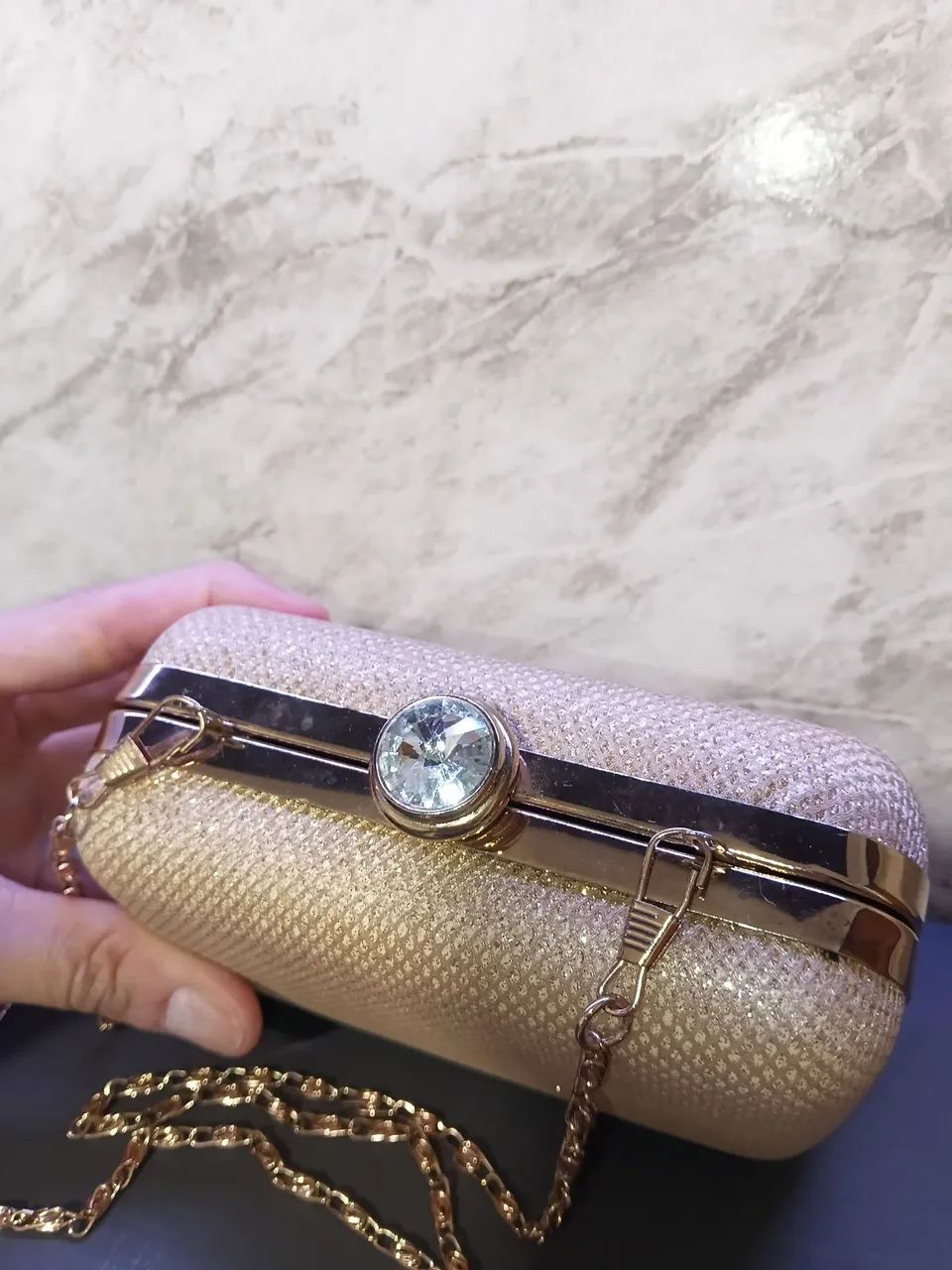 MINI BAG DOURADA  - Foto 4