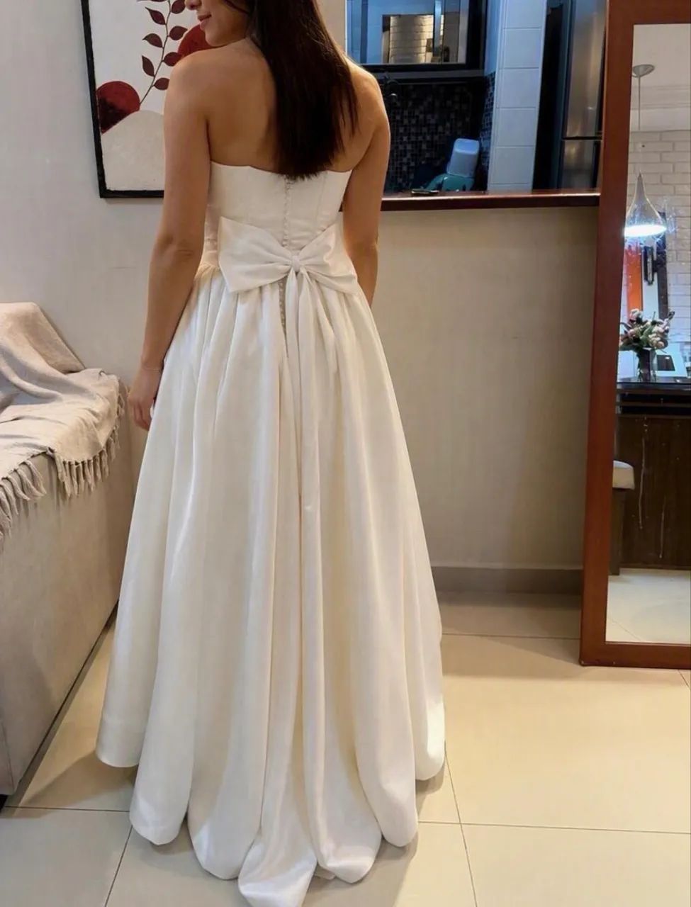 VESTIDO DE NOIVA MODERNO E EXCLUSIVO  - Foto 2