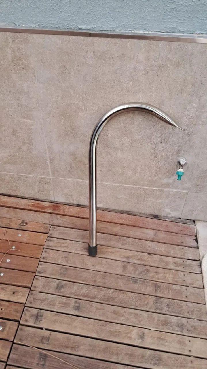 Duck-Bill Tubular Waterfall
