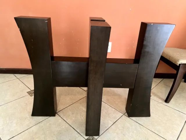 Suporte da mesa e 4 Cadeiras - Foto 4