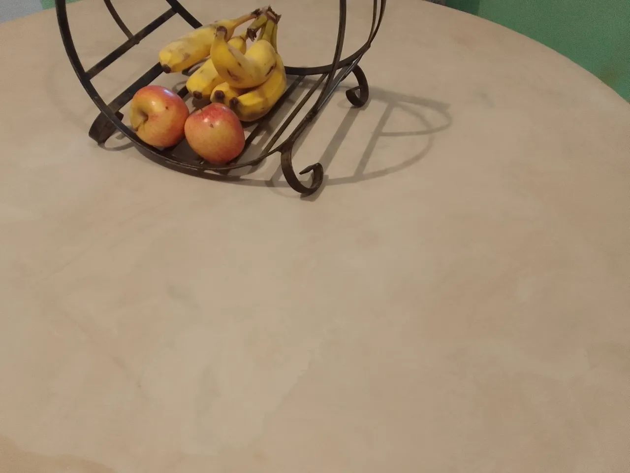 Mesa jantar e 4 cadeiras conservadas. - Foto 4
