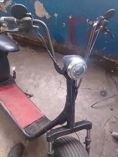 Scooter elétrica em perfeito estado. - Foto 3