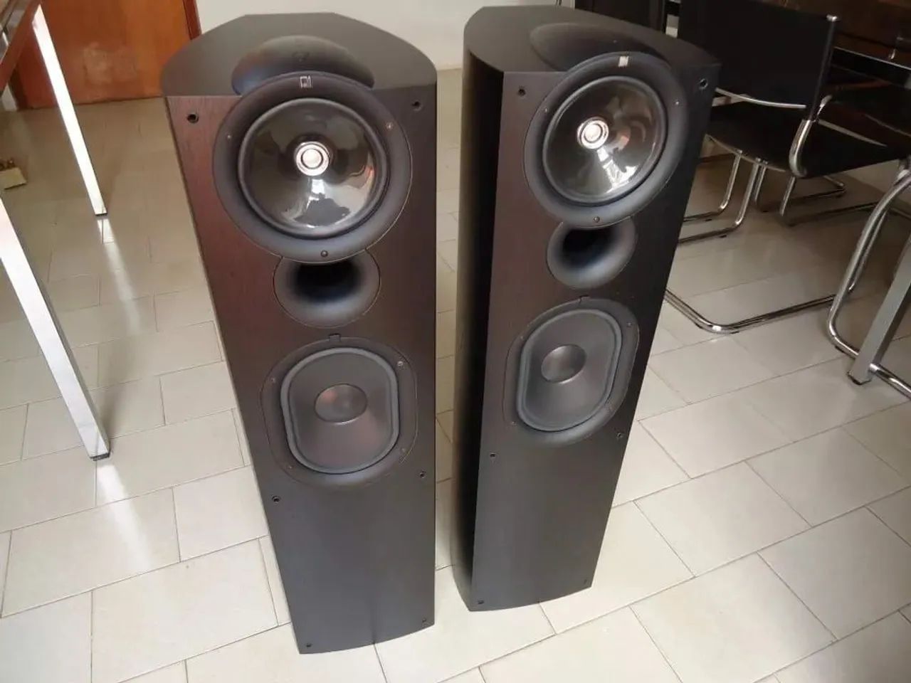 Caixas Kef B&W Denon Marantz 175 watts Q7 Inglesas igual a nova