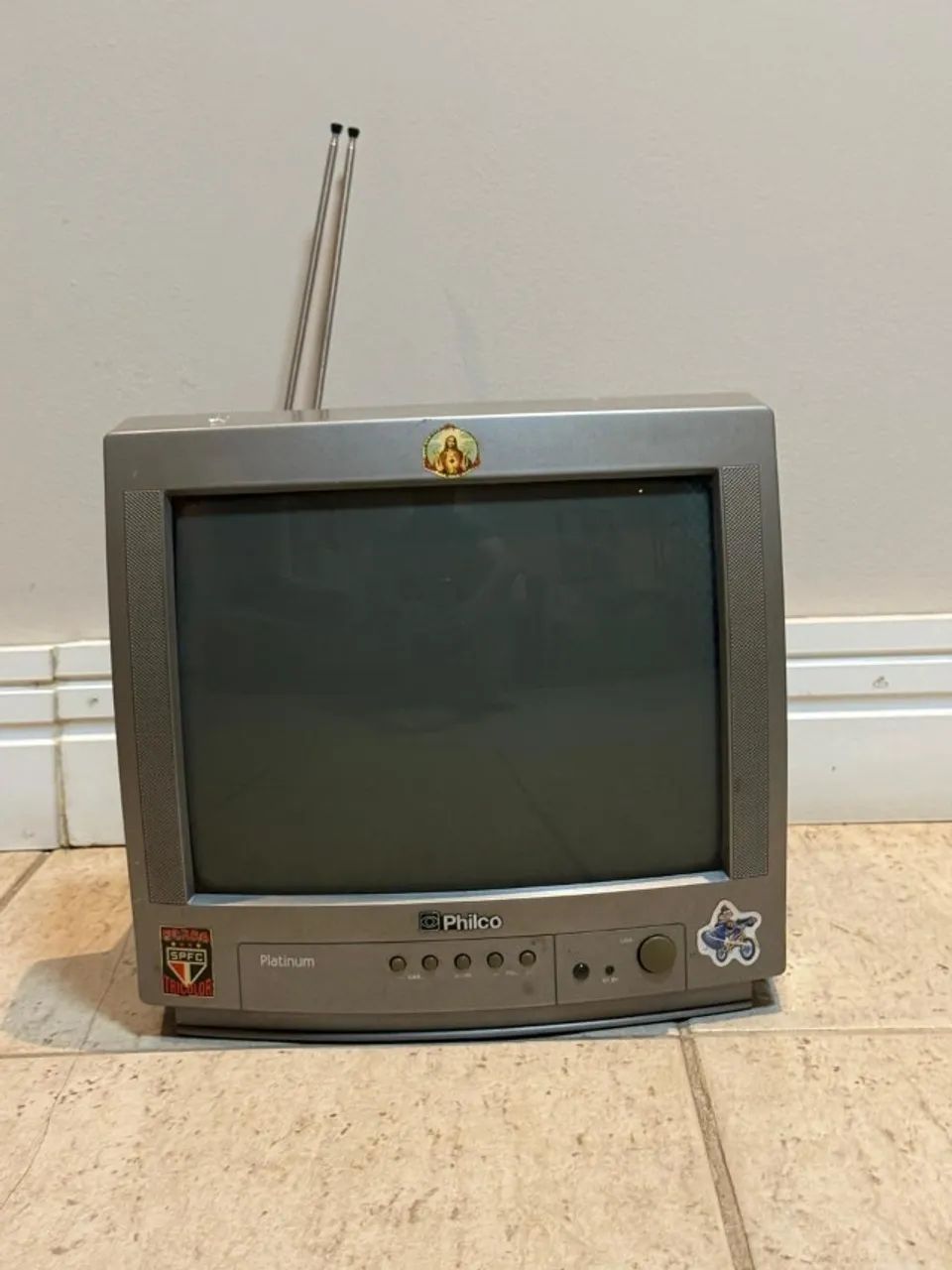 TV ANTIGA PHILCO PLATINUM - Foto 2