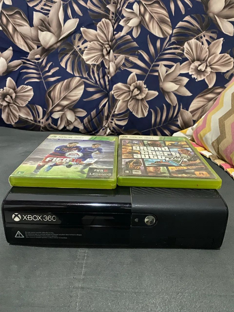 Xbox 360 2 controles e 3 jogos  - Foto 2