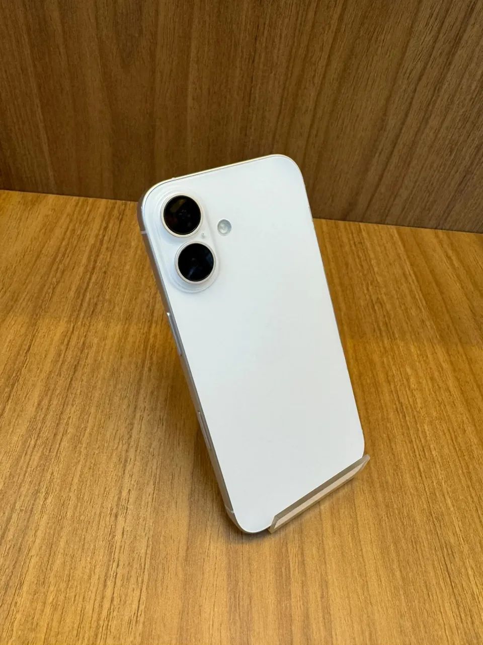 ? iPhone 16 128GB ? Bateria acima de 90%