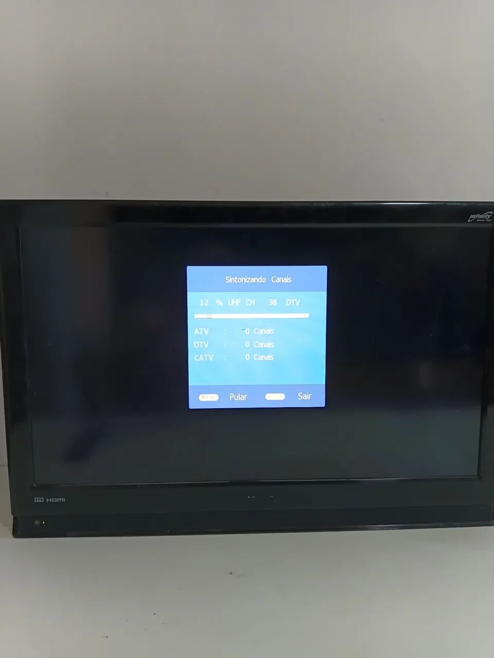 Vendo tv 32 polegadas não é smart - Foto 2