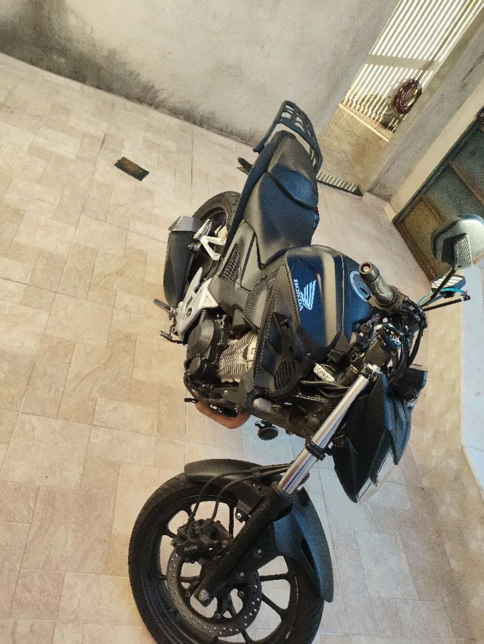 Moto com detalhes! - Foto 2