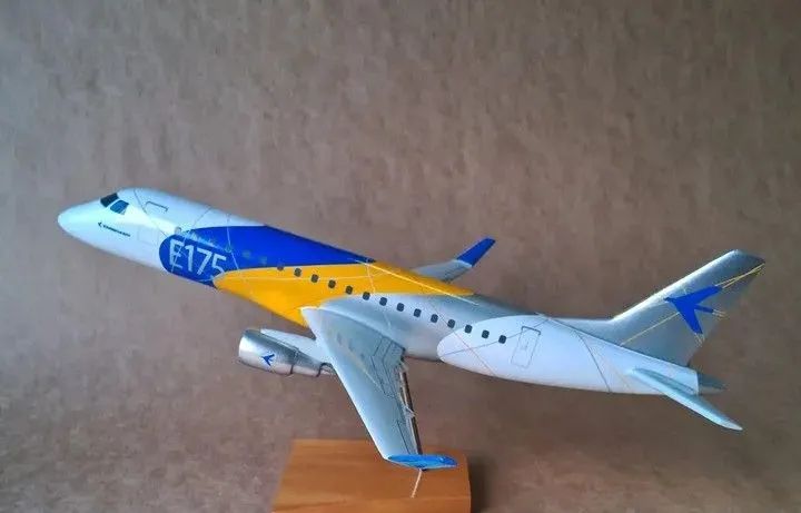 Maquete Embraer