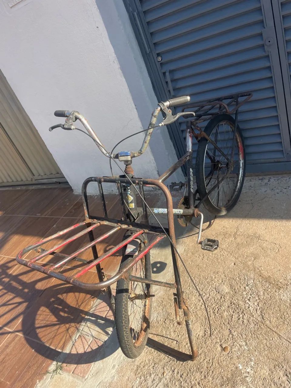 Bicicleta cargueiro 