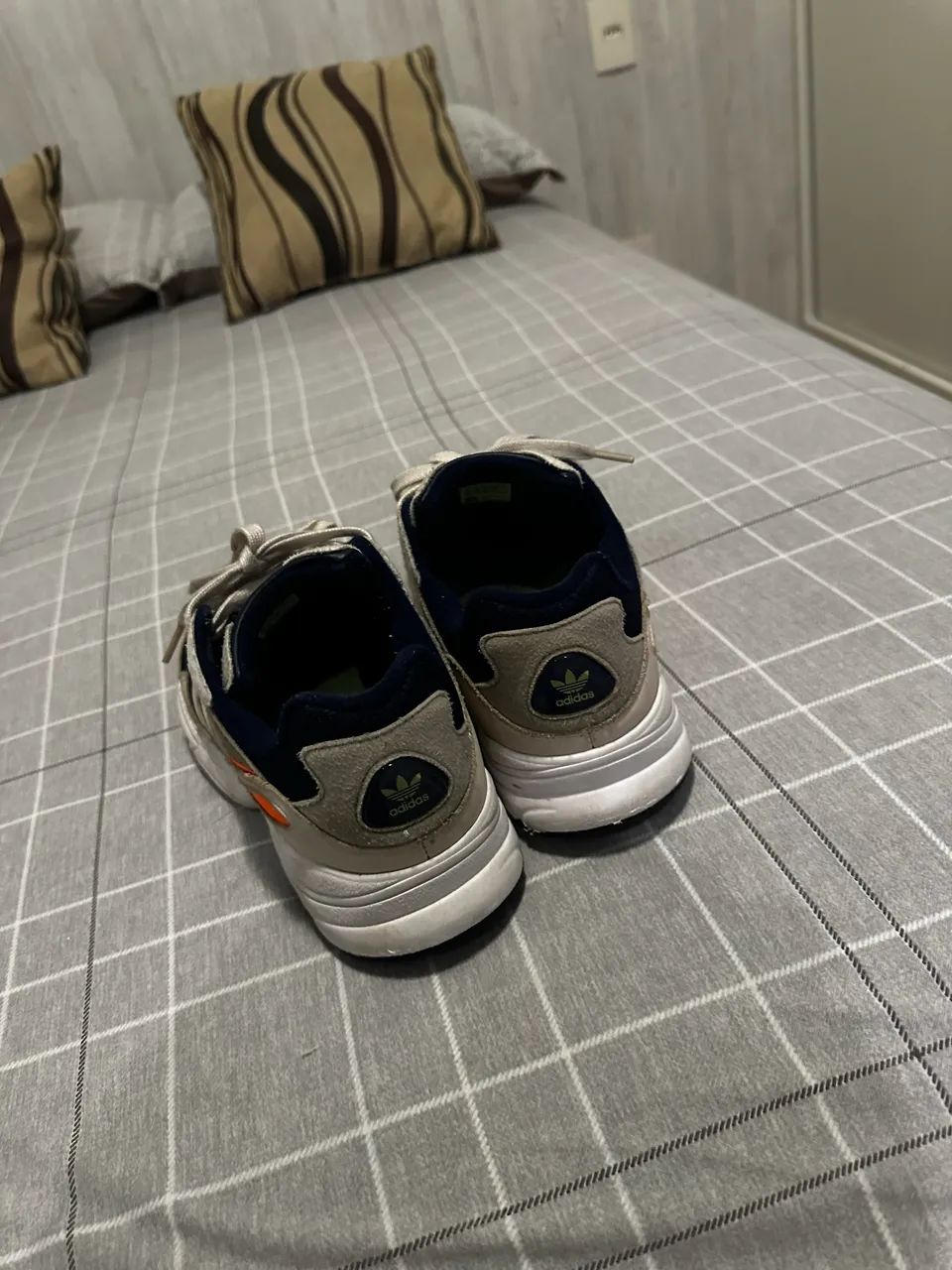Adidas Yung-96 usado Tamanho 42 - Calçados - América, Joinville