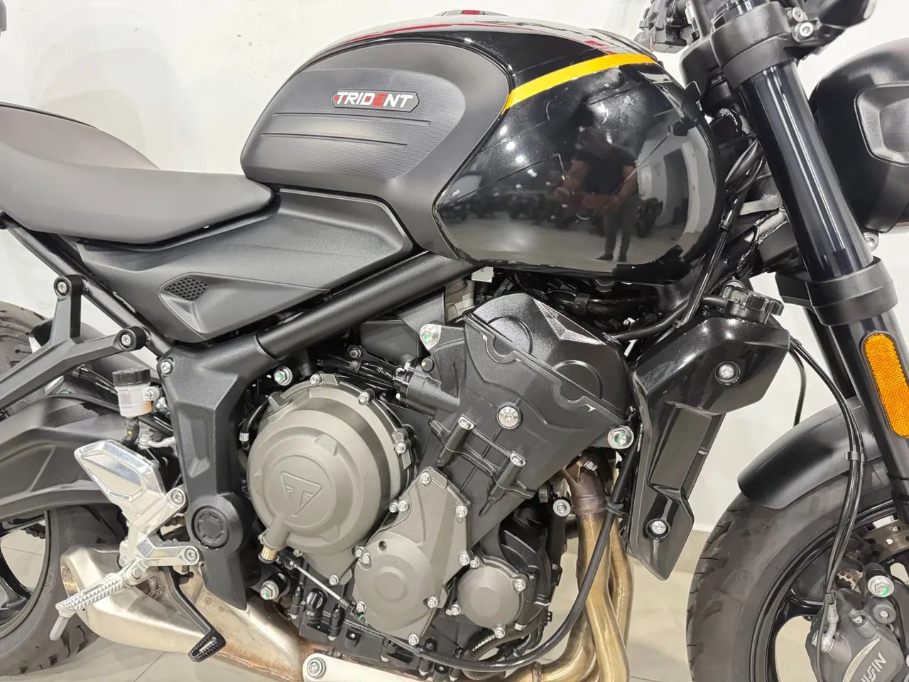 Triumph TRIDENT 660 - Foto 2