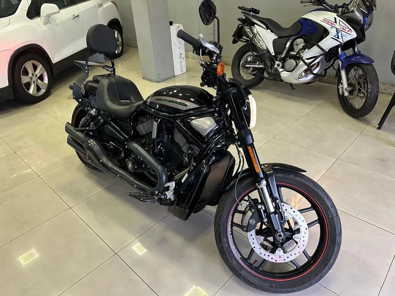 Harley Davidson V-Rod 2013 Com Mil KM ! ! !