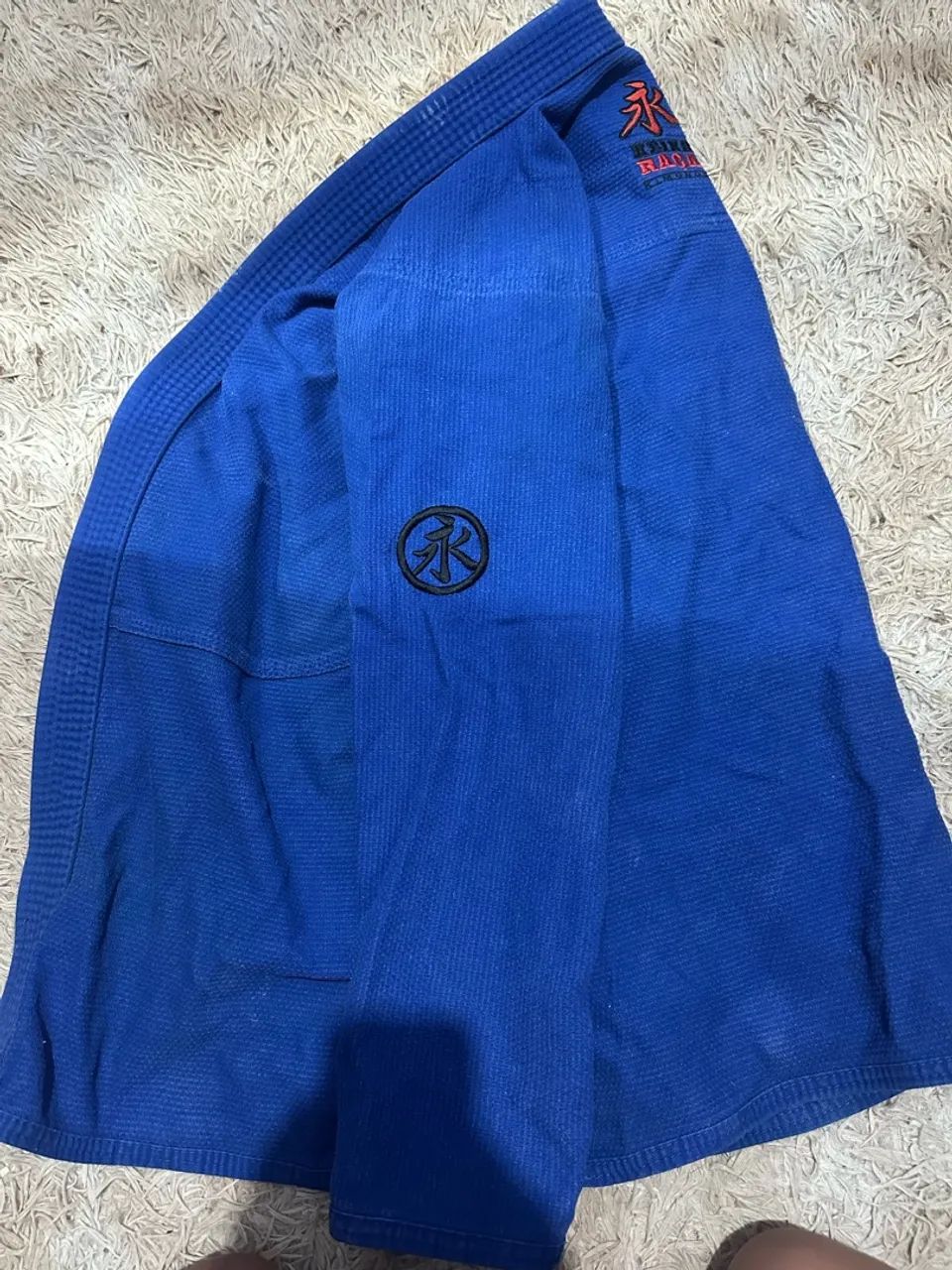2 kimonos de jiu A3