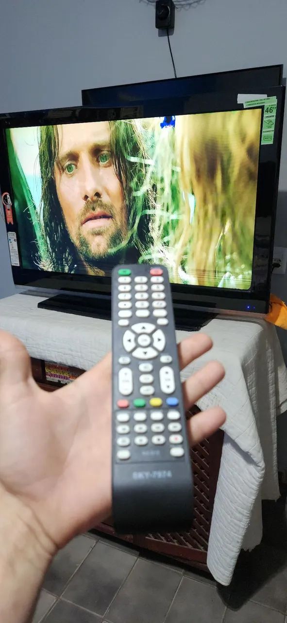 TV CCE 46"  não é smart, tem conversor digital integrado  - Foto 2